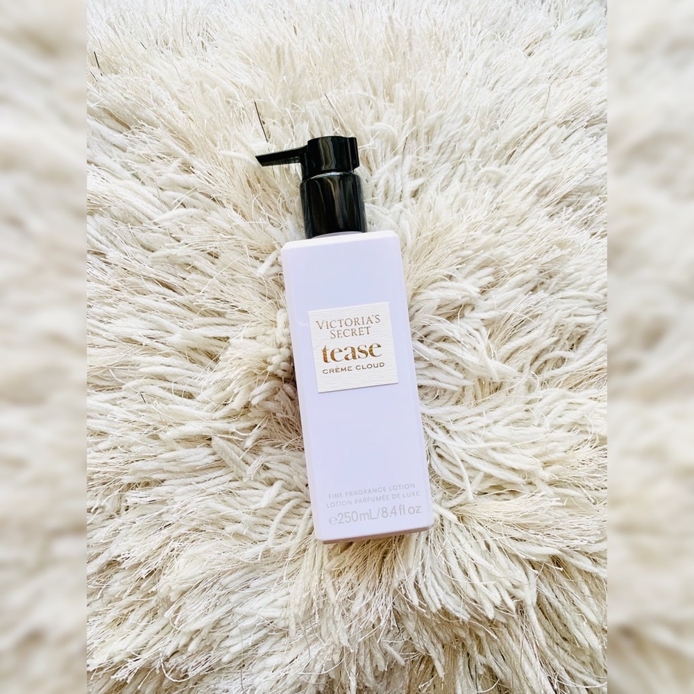 VS Fragrance lotion  Tease Creme cloud